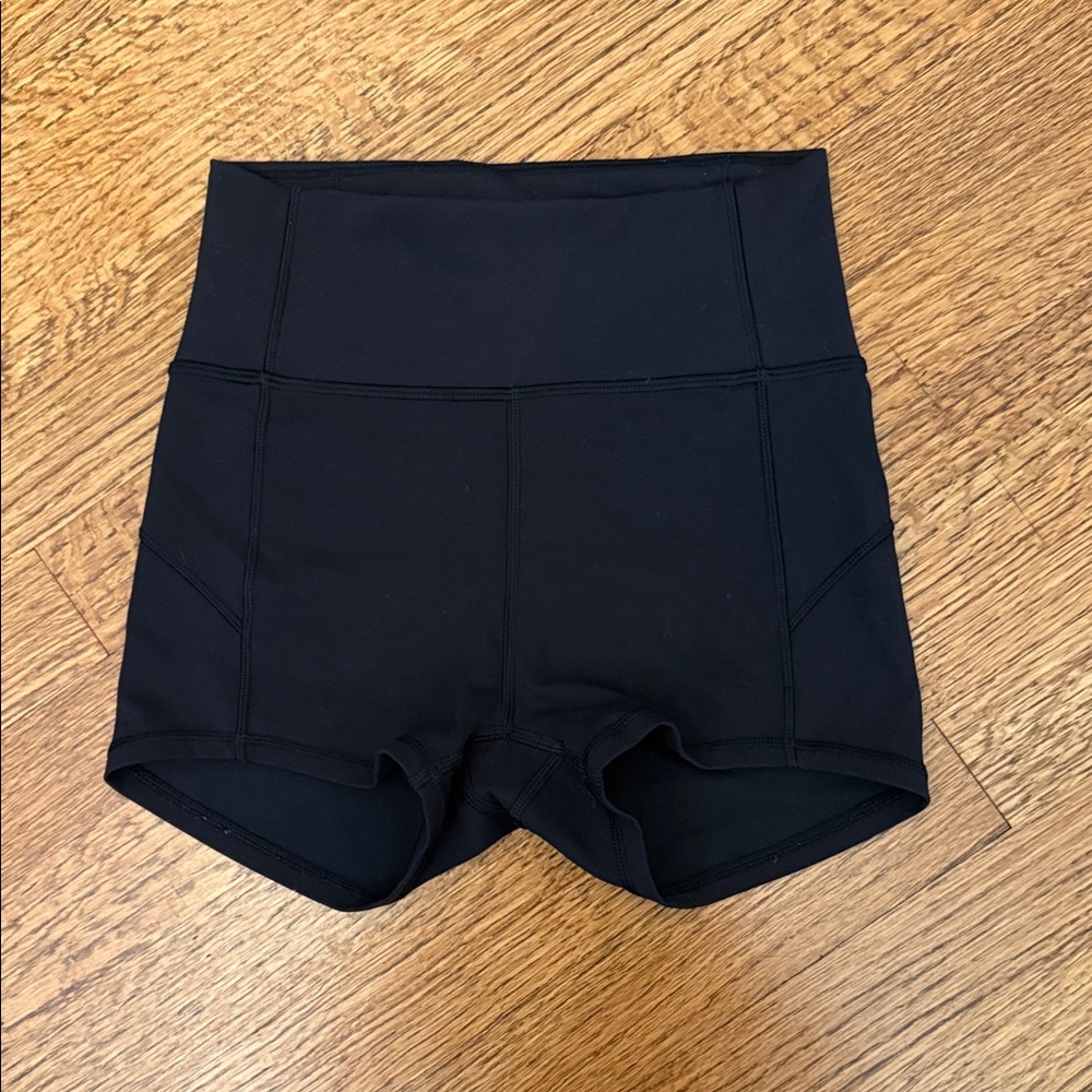 Lululemon Black Women's High-Waisted Shorts- Size 2